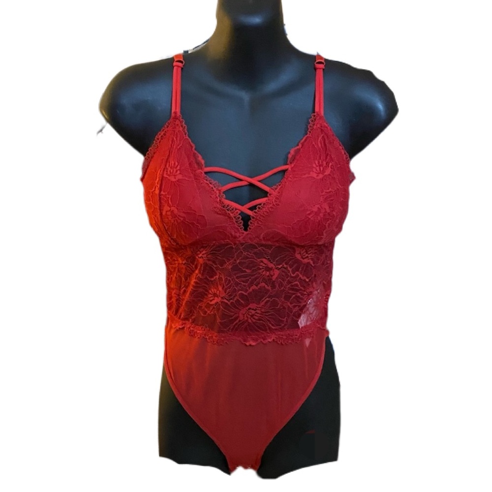 🆕 BOUTIQUE Xena Criss Cross Lace Lingerie